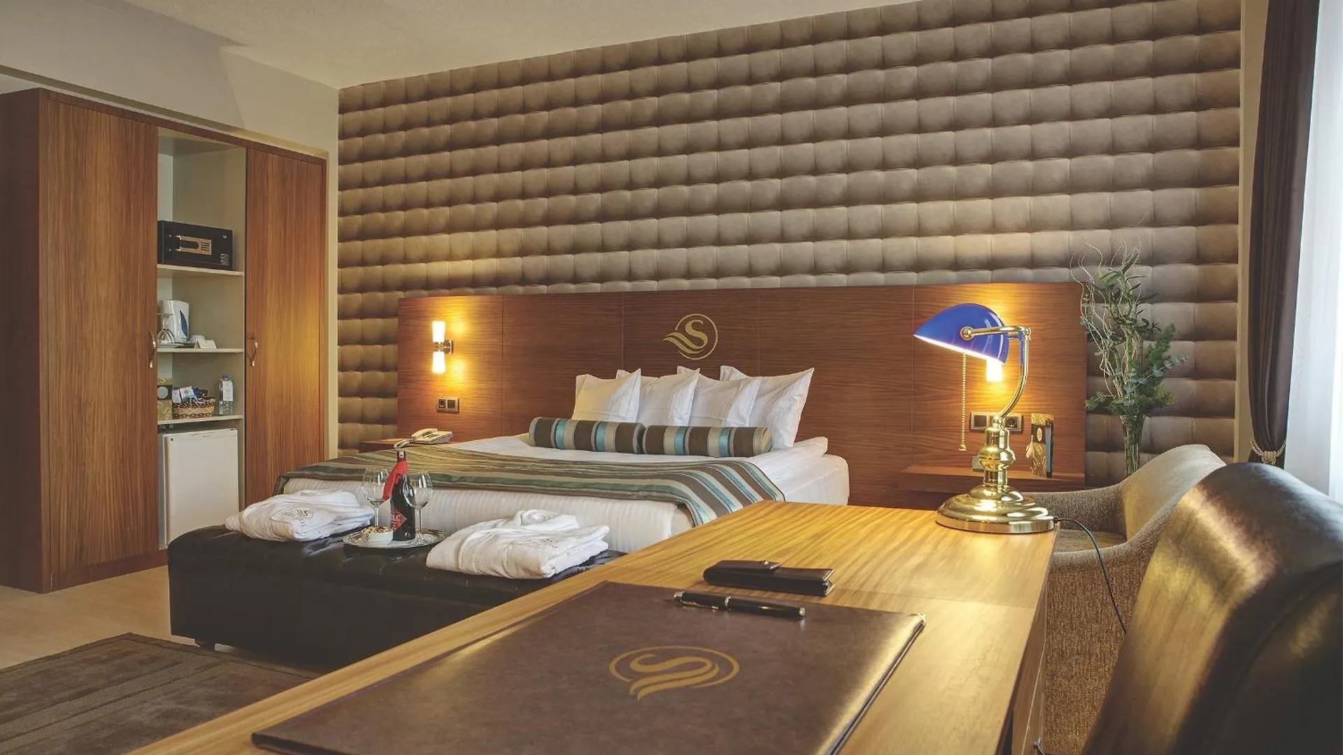 Susuzlu Atlantis Hotel Izmir